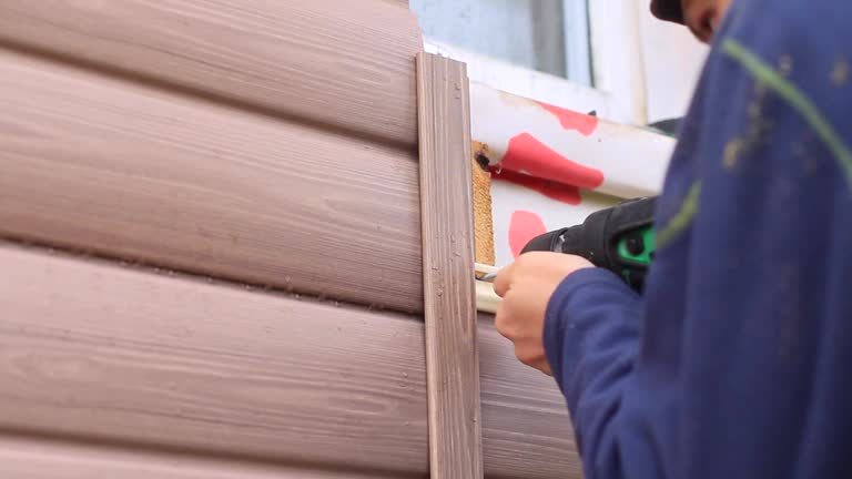 Affordable Siding Repair and Maintenance Services in Greenacres, CA